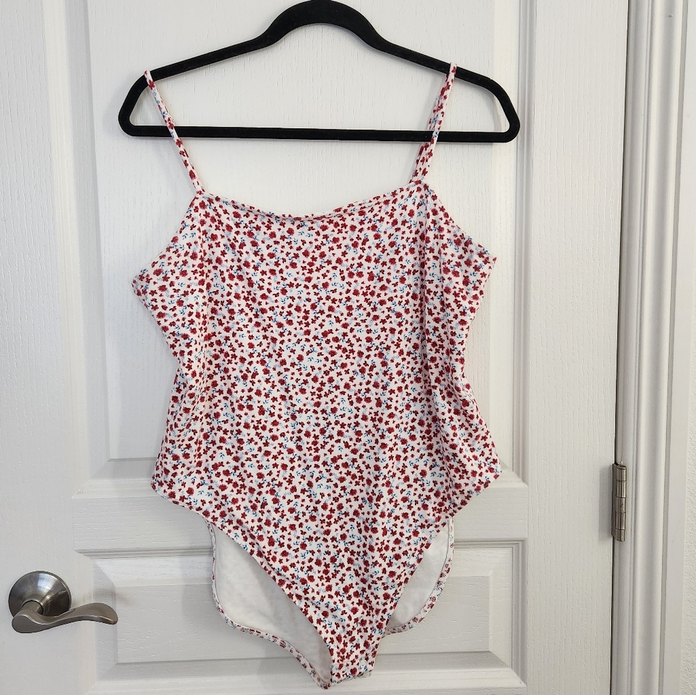 Old Navy Floral Bodysuit Sz XL